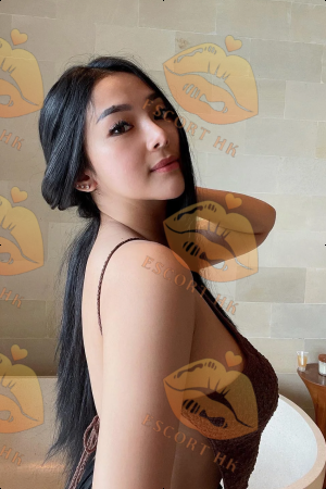 Andrea photo 2, asian, slim, black hair, 166 cm, 47 kg, Medium bust, Hong Kong