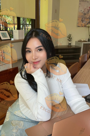 Andrea photo 6, asian, slim, black hair, 166 cm, 47 kg, Medium bust, Hong Kong