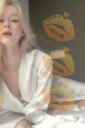 Winnie photo 1, european, slim, blonde hair, 170 cm, 50 kg, Medium bust, Hong Kong
