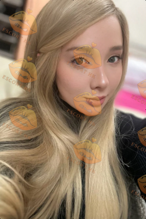 Tessa photo 6, european, curvy, blonde hair, 157 cm, 62 kg, Large bust, Hong Kong