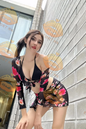 Emilia photo 1, asian, slim, brunette, 173 cm, 54 kg, Medium bust, Hong Kong