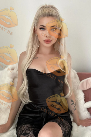 Karma photo 6, european, slim, blonde hair, 169 cm, 50 kg, Small bust, Hong Kong