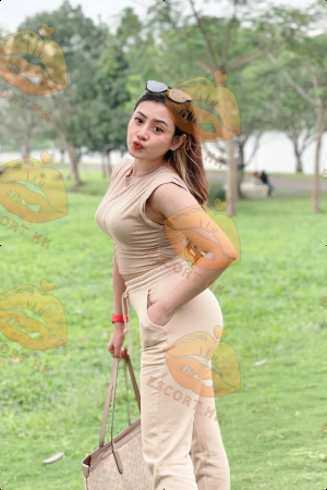 Karma photo 2, asian, slim, blonde hair, 165 cm, 47 kg, Large bust, Hong Kong