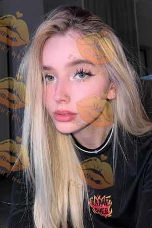 Magdalena photo 3, european, average, blonde hair, 170 cm, 58 kg, Medium bust, Hong Kong