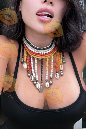Yasmine photo 1, european, average, brunette, 167 cm, 54 kg, Medium bust, Hong Kong