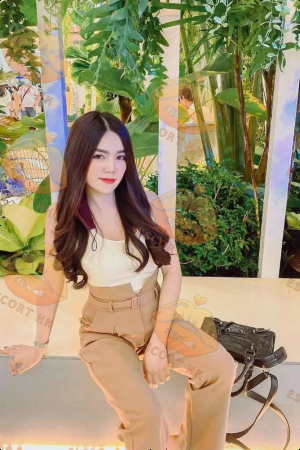 Vivi photo 1, asian, slim, brunette, 172 cm, 53 kg, Medium bust, Hong Kong