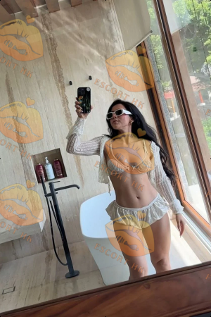 Madelyn photo 8, european, slim, black hair, 170 cm, 50 kg, Large bust, Hong Kong