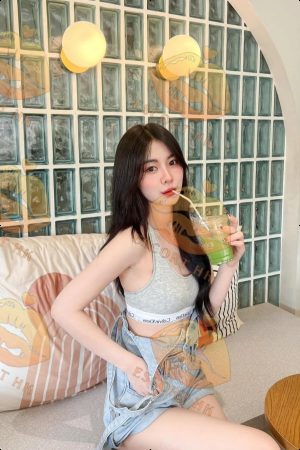 Hitomi photo 1, asian, average, black hair, 171 cm, 56 kg, Medium bust, Hong Kong