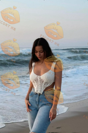 Isla photo 5, middle eastern, slim, black hair, 167 cm, 51 kg, Large bust, Hong Kong