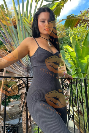 Cleo photo 2, european, slim, black hair, 170 cm, 50 kg, Medium bust, Hong Kong