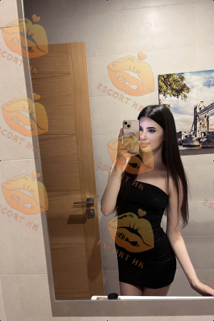 Chloe photo 4, european, slim, brunette, 170 cm, 50 kg, Medium bust, Hong Kong