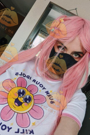 Zahra photo 7, european, average, black hair, 170 cm, 57 kg, Extra Large bust, Hong Kong