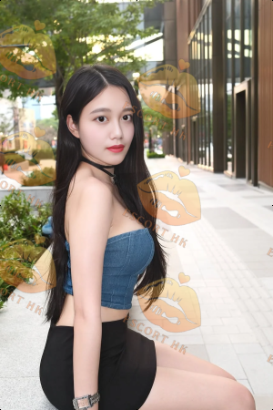 Yui photo 1, asian, slim, black hair, 166 cm, 50 kg, Large bust, Hong Kong
