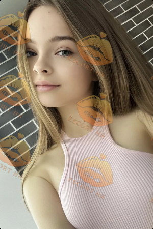 Fae photo 6, european, average, brunette, 169 cm, 53 kg, Medium bust, Hong Kong