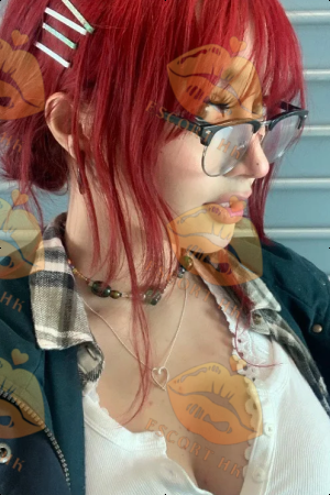 Gabriela photo 2, european, average, red hair, 160 cm, 50 kg, Large bust, Hong Kong