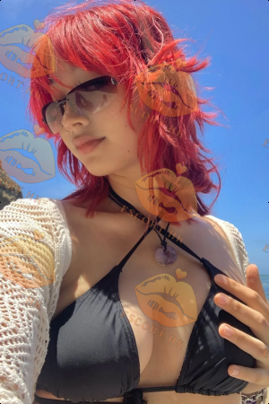 Gabriela photo 3, european, average, red hair, 160 cm, 50 kg, Large bust, Hong Kong