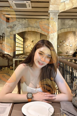 Amelia photo 6, asian, average, black hair, 169 cm, 54 kg, Large bust, Hong Kong