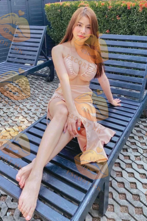 Karen photo 3, european, average, brunette, 165 cm, 51 kg, Large bust, Hong Kong