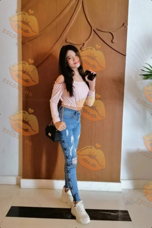 Ksenia photo 1, asian, slim, brunette, 166 cm, 47 kg, Small bust, Hong Kong