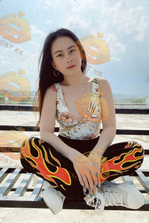 June photo 2, asian, slim, black hair, 164 cm, 49 kg, Medium bust, Hong Kong
