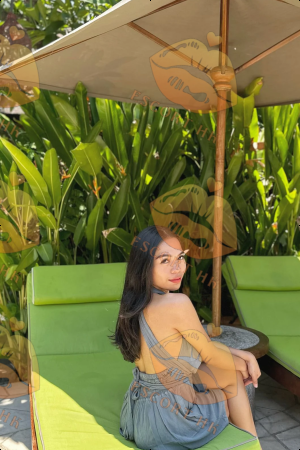 Ayumi photo 4, asian, slim, black hair, 164 cm, 46 kg, Large bust, Hong Kong