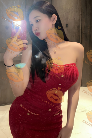 Evie photo 3, asian, slim, black hair, 164 cm, 47 kg, Large bust, Hong Kong
