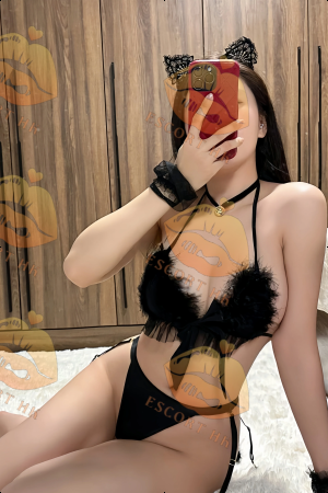 Evie photo 5, asian, slim, black hair, 164 cm, 47 kg, Large bust, Hong Kong