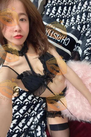 Carolina photo 2, asian, average, brunette, 166 cm, 51 kg, Small bust, Hong Kong