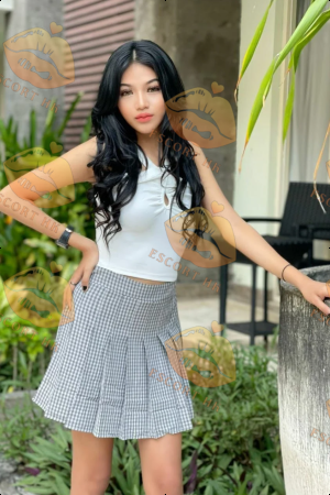 Eleanora photo 2, asian, slim, black hair, 170 cm, 51 kg, Medium bust, Hong Kong