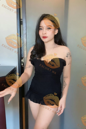 Esme photo 1, asian, slim, black hair, 155 cm, 44 kg, Medium bust, Hong Kong