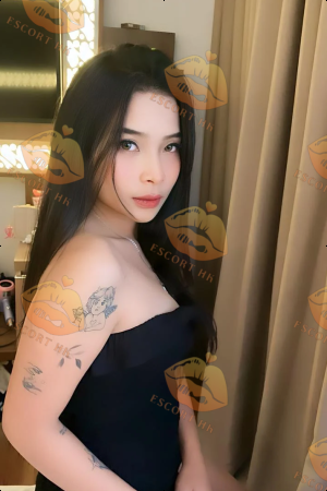 Esme photo 5, asian, slim, black hair, 155 cm, 44 kg, Medium bust, Hong Kong