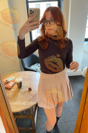 Anastasia photo 9, european, average, red hair, 166 cm, 52 kg, Small bust, Hong Kong