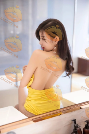 Izumi photo 3, asian, average, black hair, 170 cm, 54 kg, Extra Large bust, Hong Kong