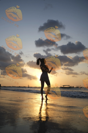 Bibi photo 8, asian, slim, blonde hair, 160 cm, 44 kg, Medium bust, Hong Kong