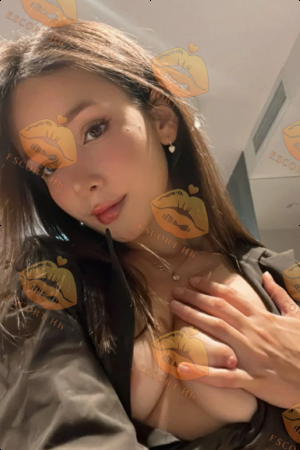 Rae photo 4, european, average, brunette, 165 cm, 56 kg, Medium bust, Hong Kong
