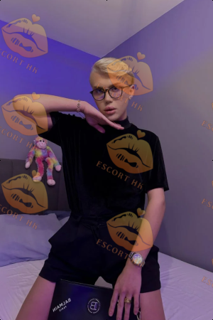 Santiago photo 23, latina, average, blonde hair, 180 cm, 65 kg, Hong Kong