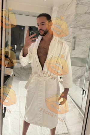 Jace photo 14, latina, average, black hair, 188 cm, 88 kg, Hong Kong