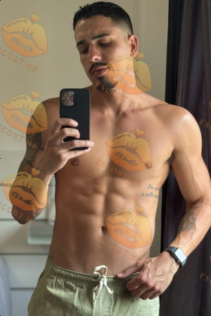 Mario photo 8, latina, average, black hair, 188 cm, 83 kg, Hong Kong