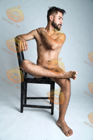 Do photo 2, latina, average, black hair, 173 cm, 68 kg, Hong Kong