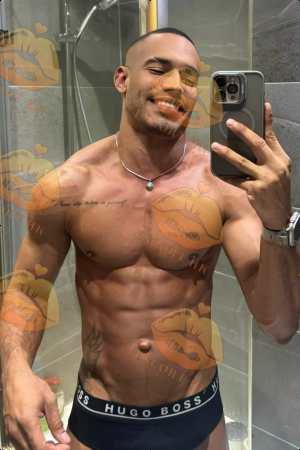 Jason photo 21, latina, average, black hair, 175 cm, 74 kg, Hong Kong
