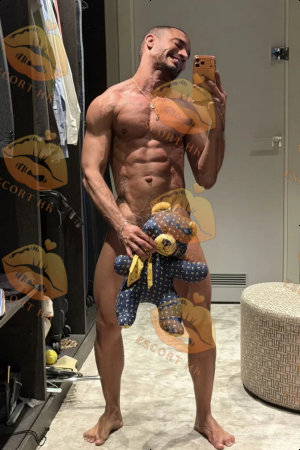 Jason photo 51, latina, average, black hair, 175 cm, 74 kg, Hong Kong
