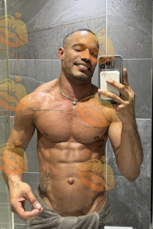 Jason photo 68, latina, average, black hair, 175 cm, 74 kg, Hong Kong