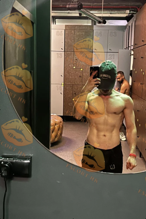 Jacob photo 16, european, average, black hair, 175 cm, 70 kg, Hong Kong