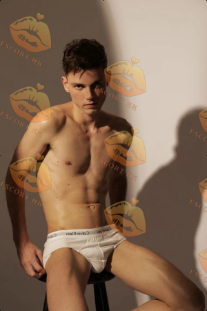 Fabian photo 2, european, slim, brunette, 183 cm, 61 kg, Hong Kong