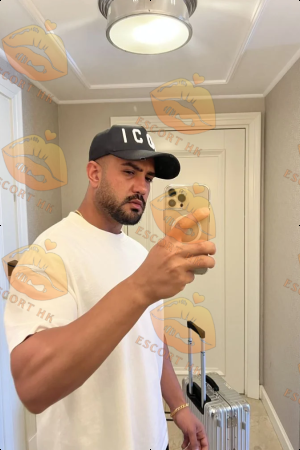 Max photo 1, european, curvy, black hair, 180 cm, 81 kg, Hong Kong