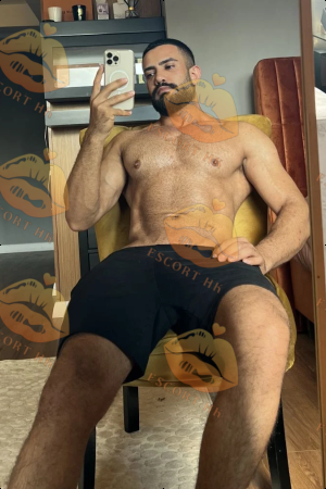 Max photo 13, european, curvy, black hair, 180 cm, 81 kg, Hong Kong