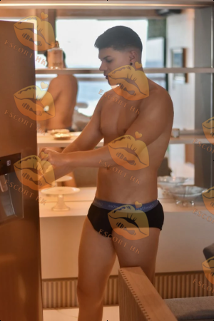 Oliver photo 7, latina, average, blonde hair, 183 cm, 63 kg, Hong Kong