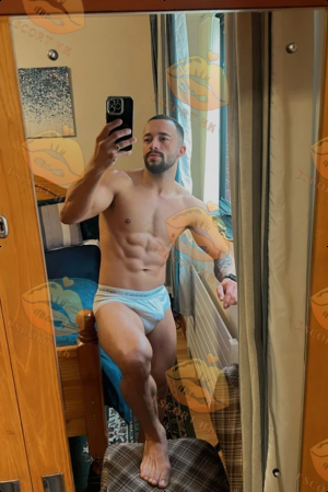 Brock photo 2, latina, average, black hair, 178 cm, 72 kg, Hong Kong