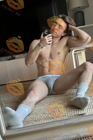 Blake photo 25, slavic, curvy, brunette, 175 cm, 77 kg, Hong Kong