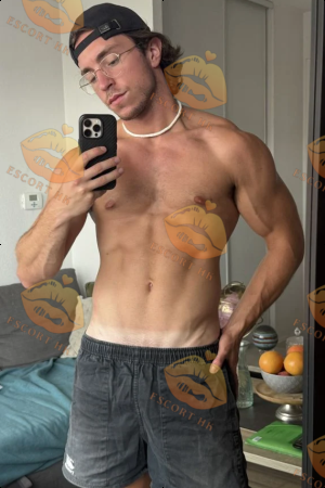 Blake photo 3, slavic, curvy, brunette, 175 cm, 77 kg, Hong Kong